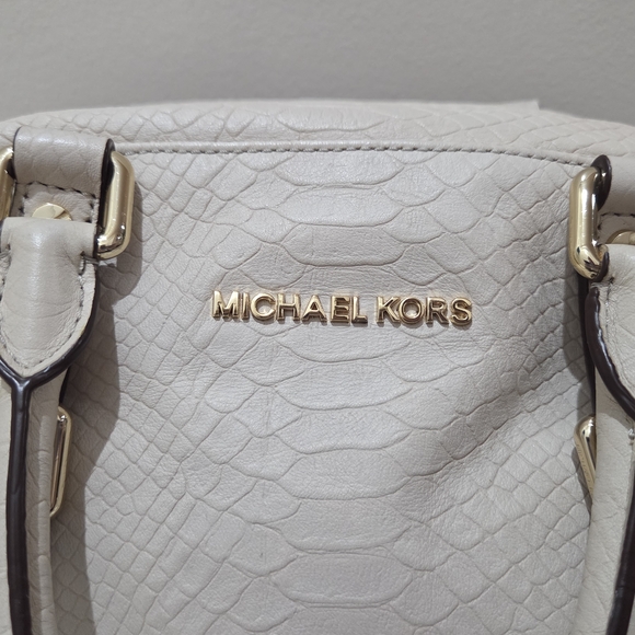 Michael Kors Bedford Satchel in Python-embossed Cream Leather.  - Picture 3 of 8
